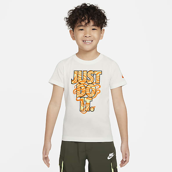 Boys white nike t shirt clearance